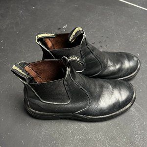 blundstones